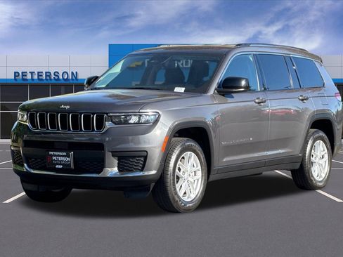 Used 2022 Jeep Grand Cherokee L Laredo w/ Luxury Tech Group I AWD/4WD image 8