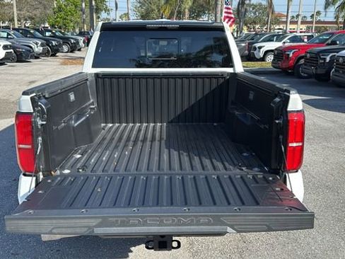 Used 2024 Toyota Tacoma SR5 w/ SR5 Upgrade Package image 8