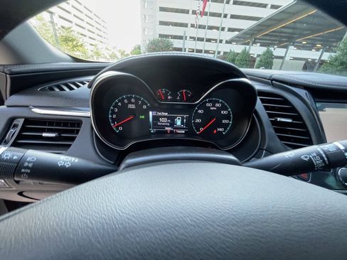 Used 2018 Chevrolet Impala Premier w/ Premier Convenience Package FWD image 26