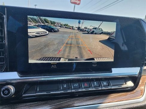 Used 2024 Chevrolet Silverado 2500 LT image 30