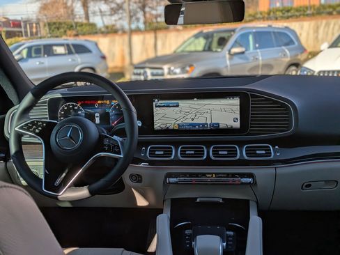 Certified 2024 Mercedes-Benz GLE 450 4MATIC image 30