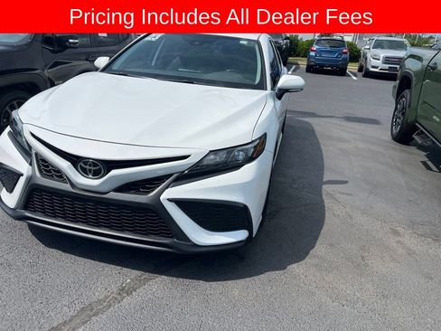 Used 2023 Toyota Camry SE FWD image 17