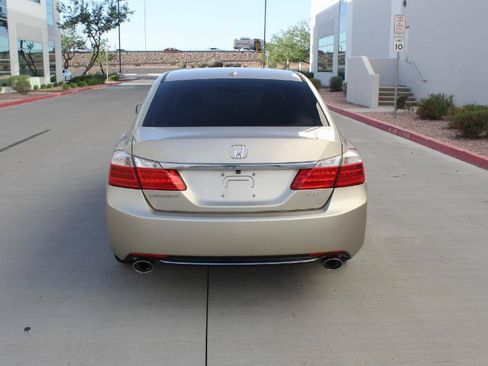 Used 2015 Honda Accord EX-L image 6