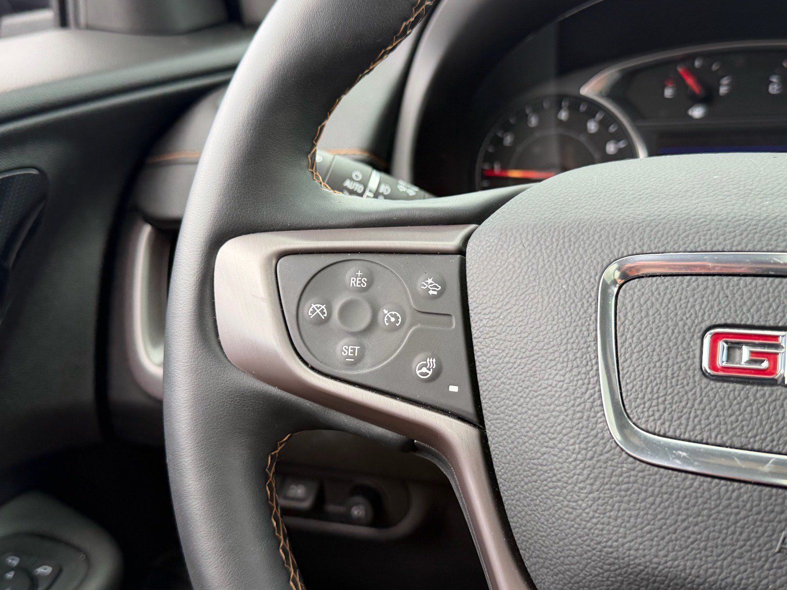 Used 2024 GMC Terrain AT4 w/ Tech Package AWD/4WD image 17