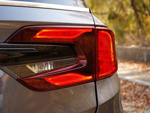 Certified 2025 Honda Odyssey EX-L image 13