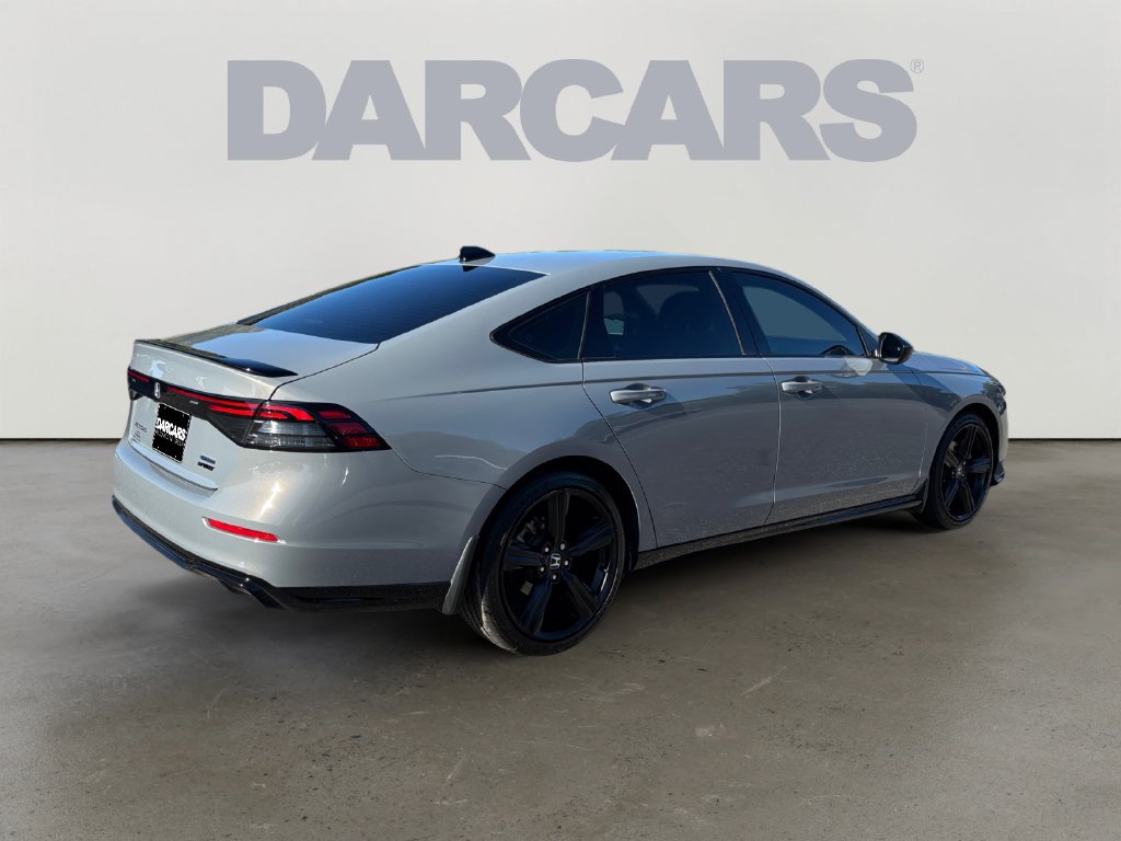 Used 2025 Honda Accord Sport image 7