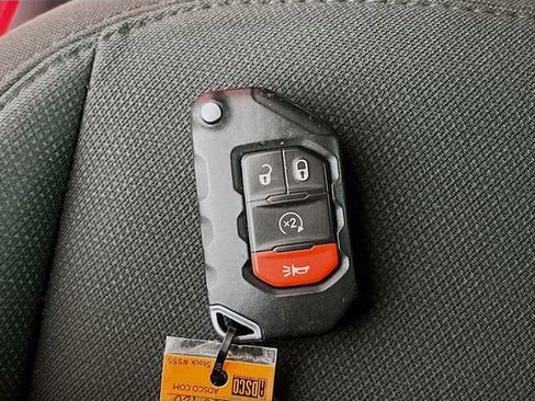 Used 2020 Jeep Wrangler Unlimited Sport image 29