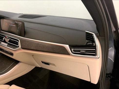 Used 2022 BMW X5 xDrive40i AWD/4WD image 23