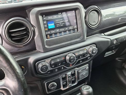 Used 2021 Jeep Wrangler Unlimited Sport AWD/4WD image 21