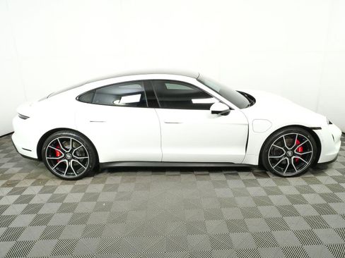 Used 2023 Porsche Taycan RWD image 27
