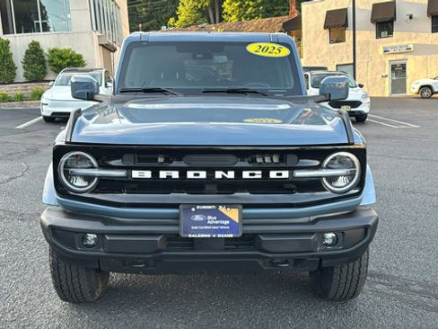 Certified 2025 Ford Bronco Outer Banks AWD/4WD image 2