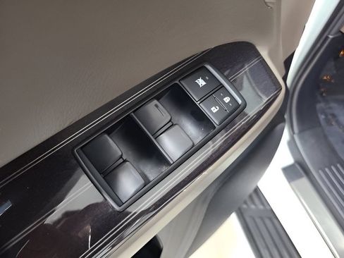 Used 2020 Lexus GX 460 Premium w/ Premium Package AWD/4WD image 22