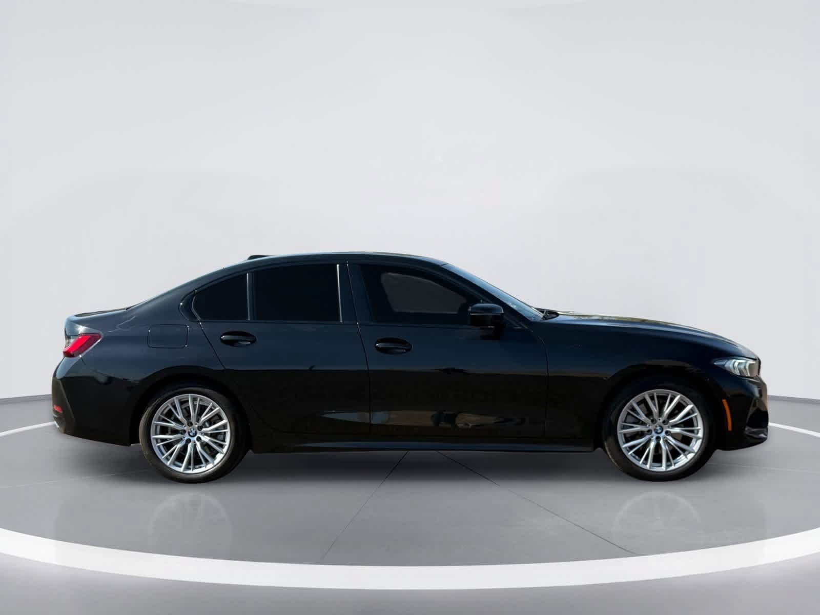 Used 2023 BMW 330i Sedan RWD image 9