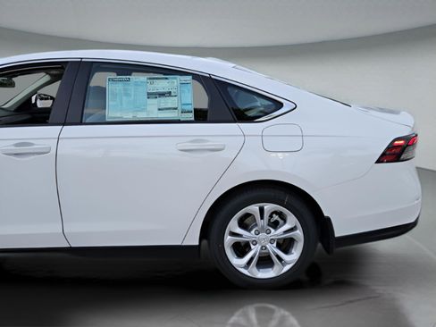 New 2025 Honda Accord LX image 35