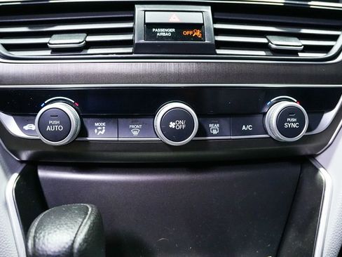 Used 2018 Honda Accord LX image 15