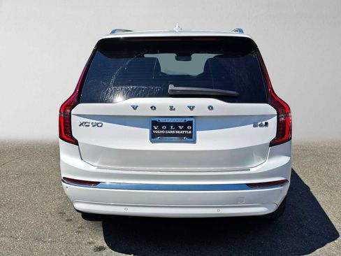 Certified 2026 Volvo XC90 B6 Plus w/ Protection Package Premier AWD/4WD image 4