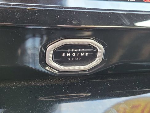 Used 2026 Jeep Grand Cherokee L Limited w/ Trailer Tow Package AWD/4WD image 15