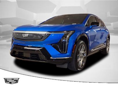 New 2025 Cadillac Optiq Luxury 2