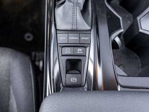 Certified 2025 Toyota Camry LE image 26