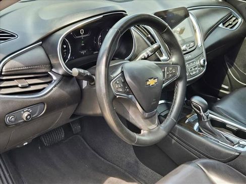Used 2024 Chevrolet Malibu LT FWD image 10