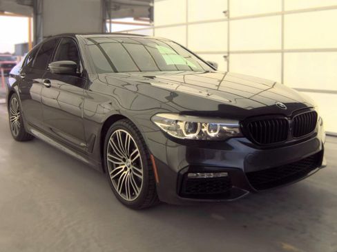 Used 2018 BMW 540i xDrive w/ M Sport Package AWD/4WD image 2