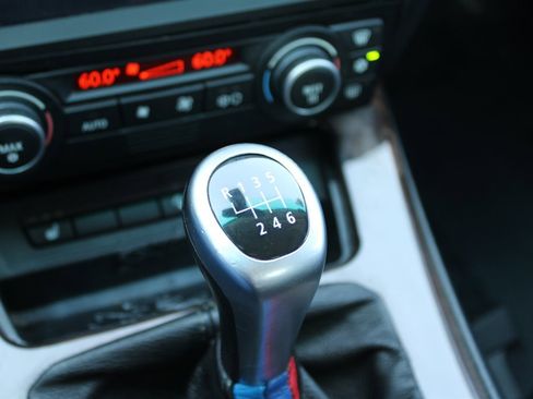 Used 2009 BMW 328i xDrive Sedan image 23