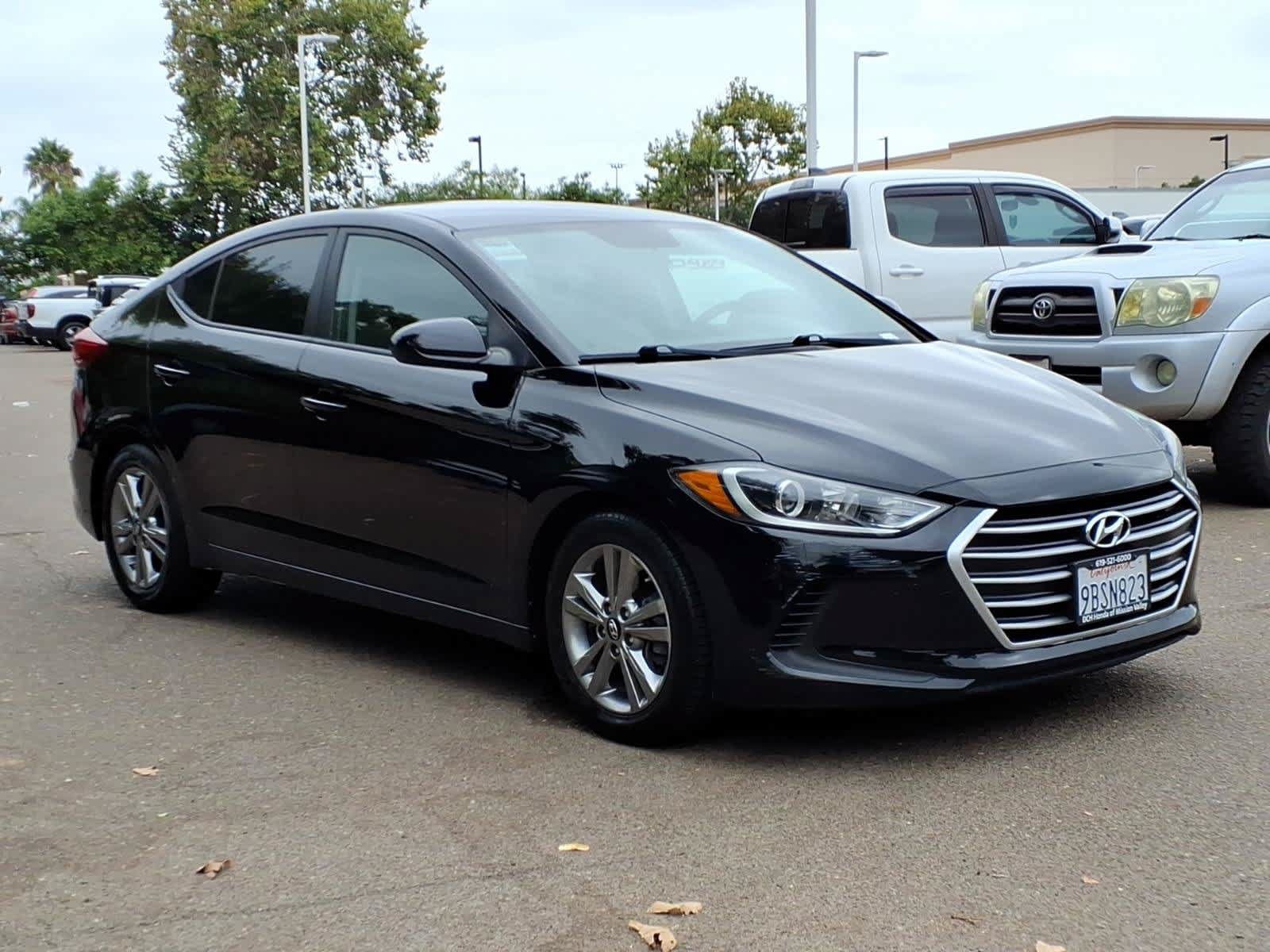 Used 2017 Hyundai Elantra SE FWD image 3