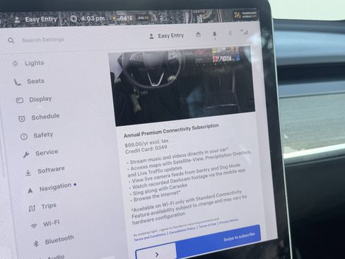 Used 2022 Tesla Model Y Long Range image 88