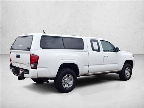 Used 2023 Toyota Tacoma SR AWD/4WD image 4