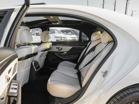 Used 2016 Mercedes-Benz S 550 Sedan image 52