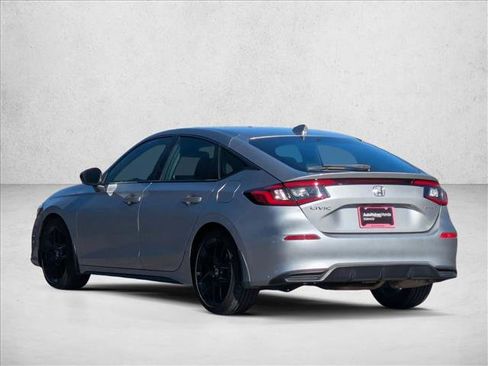 Used 2023 Honda Civic Sport image 8