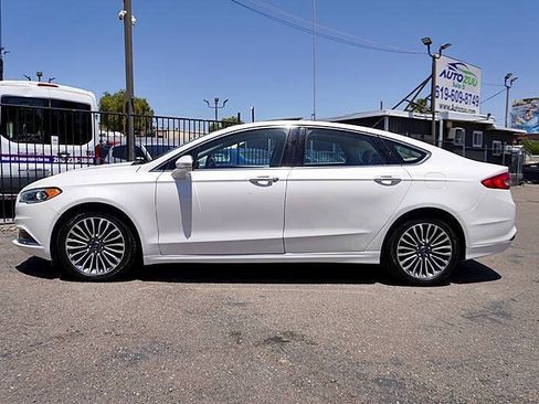 Used 2018 Ford Fusion SE w/ Fusion SE Technology Package FWD image 7