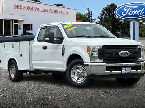 Used 2017 Ford F350 XL w/ Power Equipment Group image 2