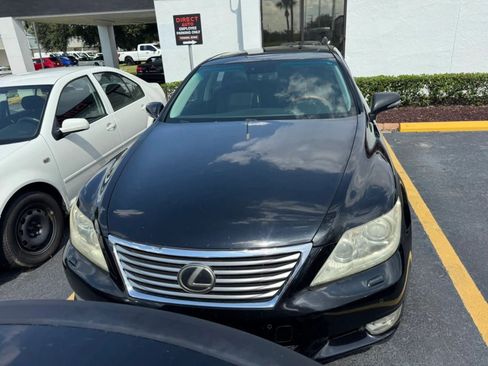 Used 2012 Lexus LS 460 L w/ Luxury Pkg RWD image 2