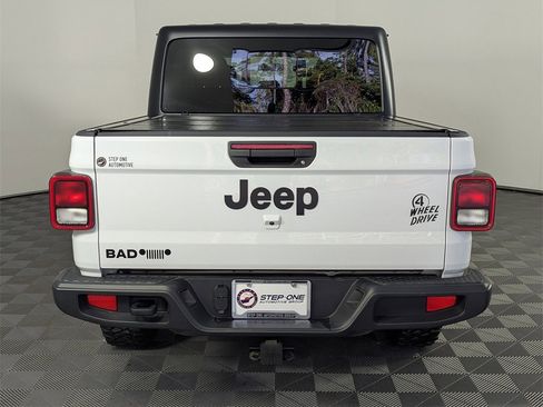 Used 2021 Jeep Gladiator Sport image 6