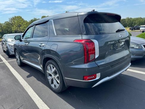 Used 2022 Hyundai Palisade SEL w/ 8P Bench Seat Package AWD/4WD image 3