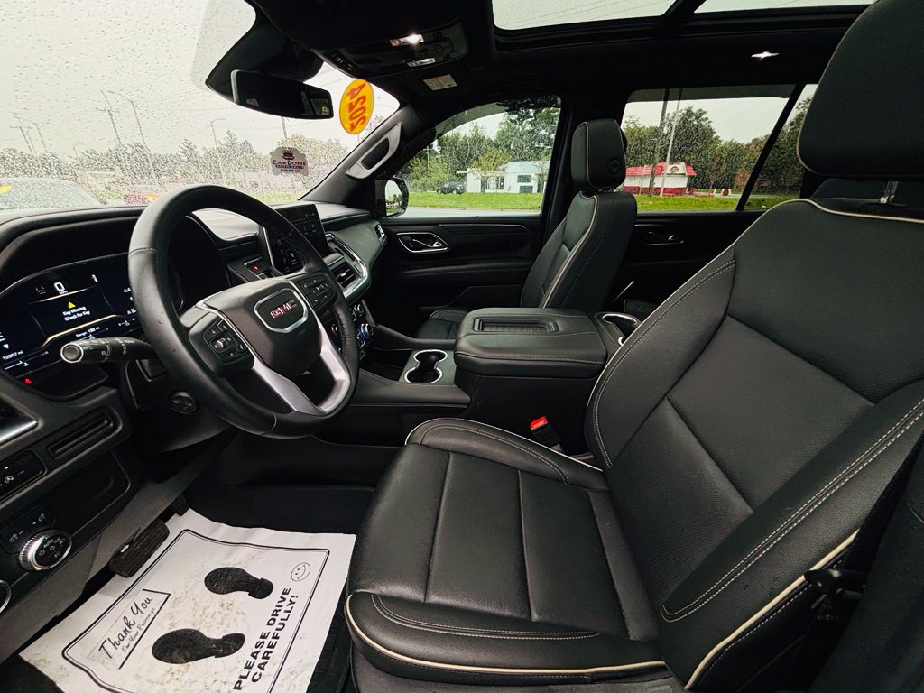 Used 2024 GMC Yukon SLT w/ SLT Luxury Package AWD/4WD image 28