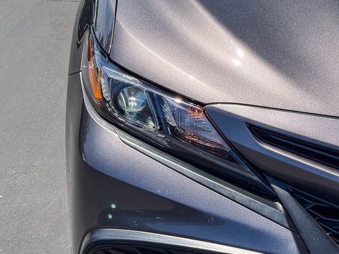 Used 2023 Toyota Camry SE w/ Blackout Package (TMS) FWD image 7