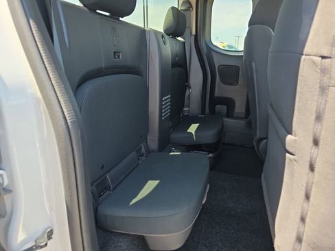 Used 2024 Nissan Frontier S w/ Technology Package RWD image 14