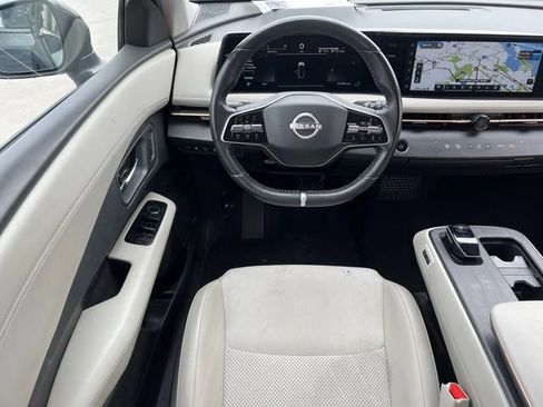 Used 2023 Nissan Ariya FWD image 9