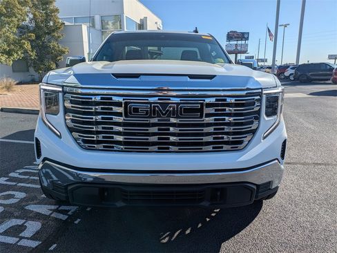 Used 2025 GMC Sierra 1500 Pro w/ Pro Value Package image 8