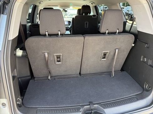 Used 2023 GMC Acadia SLE w/ Driver Convenience Package AWD/4WD image 29