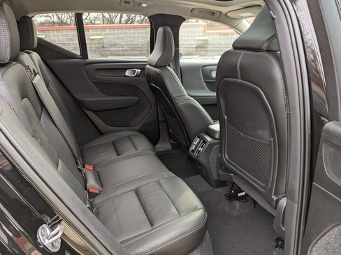 Certified 2023 Volvo XC40 B5 Plus w/ Driver Assist Package image 25