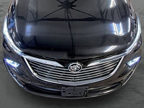Used 2024 Buick Enclave Premium AWD/4WD image 17