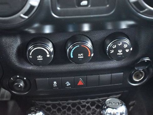 Used 2013 Jeep Wrangler Unlimited Sport AWD/4WD image 16