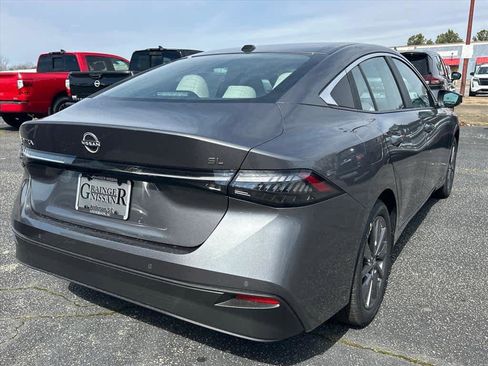 New 2026 Nissan Sentra SL FWD image 3