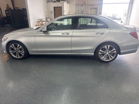 Used 2015 Mercedes-Benz C 300 4MATIC Sedan image 7