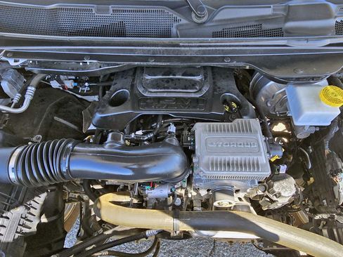 Used 2023 RAM 1500 Limited image 10