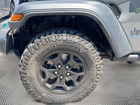 Used 2023 Jeep Wrangler Unlimited w/ Cold Weather Group AWD/4WD image 36