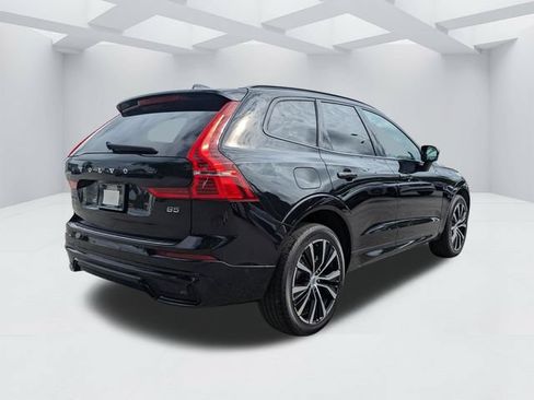 Certified 2024 Volvo XC60 B5 Plus w/ Protection Package Premier AWD/4WD image 5